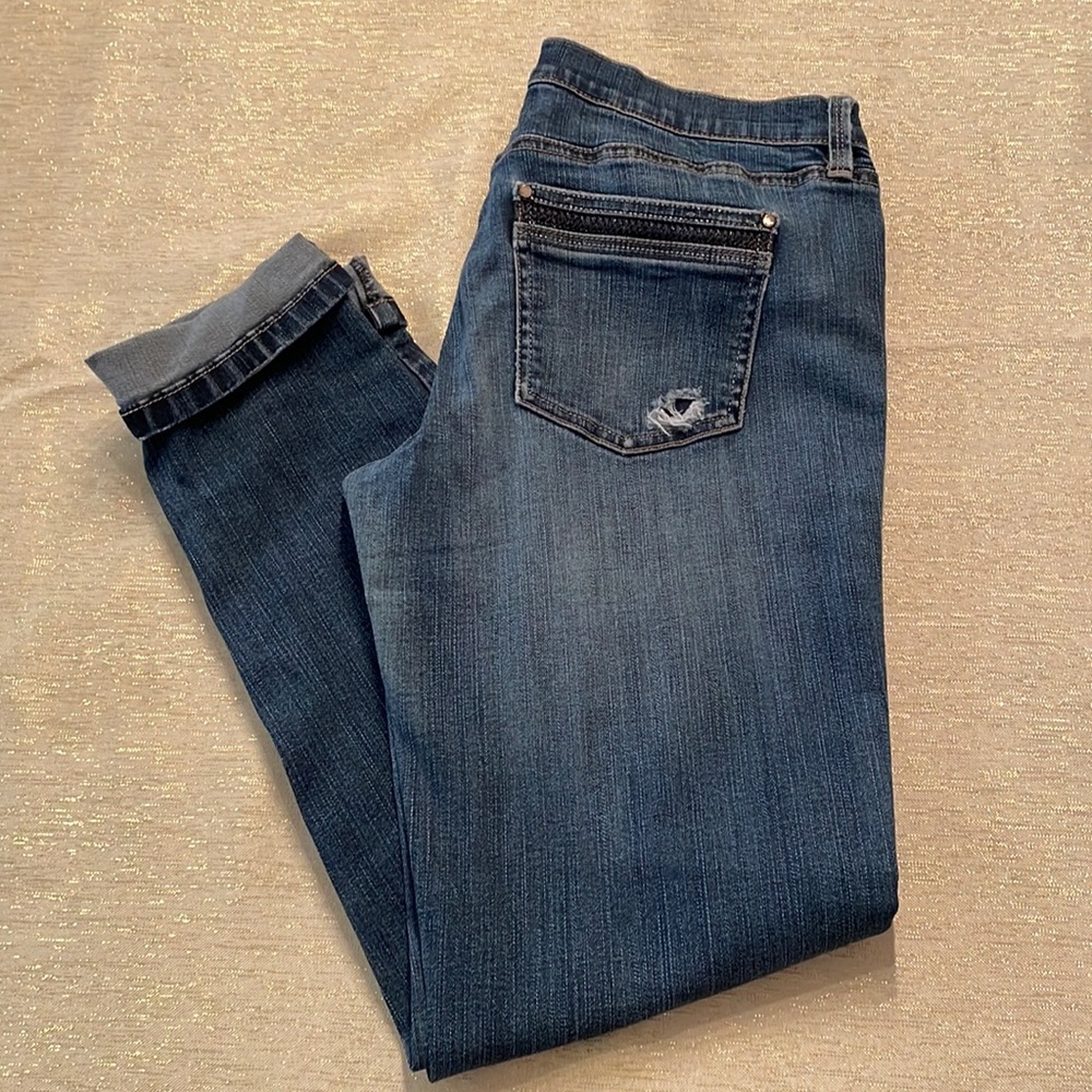 White House Black Market Women’s Girlfriend Jeans - size 4
